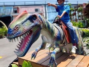 Roaaar! Planet Dinosaurus di Taiwan Bikin Deg-degan