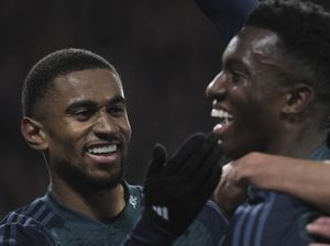 Fase Grup Tuntas, Arsenal Harus Berbahagia Fase Grup Tuntas, Arsenal Harus Berbahagia