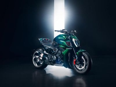 Tampang Motor Rp 1 Miliaran yang Hanya Ada 550 Unit!