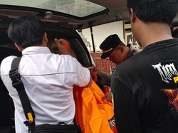 Pria Jember Ditemukan Tewas Bersimbah Darah-Mulut Berbusa di Rumahnya