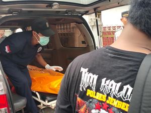 Tak Ditemukan Luka di Tubuh Pria Jember yang Tewas Bersimbah Darah Tak Ditemukan Luka di Tubuh Pria Jember yang Tewas Bersimbah Darah