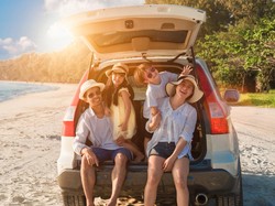 Orang RI Habiskan Uang Lebih Banyak untuk Liburan, Ini Buktinya