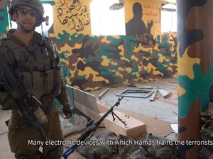 Klaim Israel Grebek Tempat Latihan Hamas di Masjid Gaza, Ini Potretnya