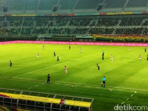 Hasil Liga 1: Persebaya vs Persis Tuntas Tanpa Pemenang