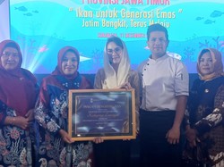 Lamongan Dianugerahi Penghargaan Forum Peningkatan Konsumen Ikan Jatim