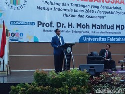 Bicara soal Pemilu di Seminar Kampus Banten, Mahfud Tegaskan Tak Kampanye