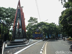 Seorang Pria Ditemukan Tewas Gantung Diri di Kolong Tugu Kota Depok