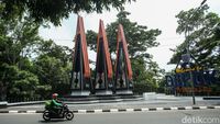 Melihat Tugu Selamat Datang Depok Senilai Rp 1,7 M