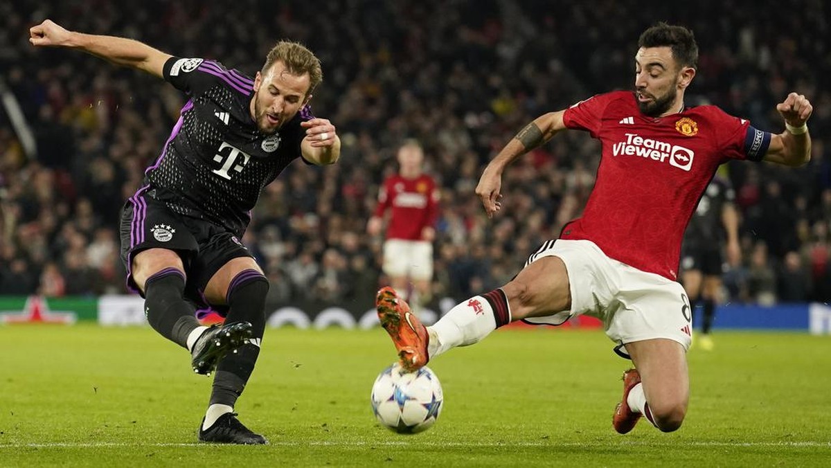 Pilar Manchester United Bruno Fernandes percaya dengan kans Harry Kane merebut Ballon dOr 2026. (Foto: AP/Dave Thompson)