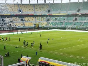 Susunan Pemain Persebaya vs Persis Solo: Mikael Tata Debut