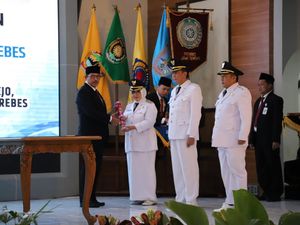 Intip Properti Milik Bupati Termiskin, Ternyata... Intip Properti Milik Bupati Termiskin, Ternyata...