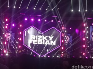 Buka Lazada Fest 12.12, Rizky Febian Bikin Perasaan Penonton Campur Aduk