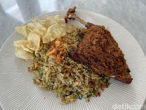 Menikmati Nasi Honje Crispy Confit Duck dan Enting-enting Latte