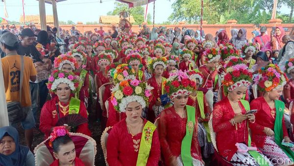 Potret Tradisi Ngarot Indramayu yang Sudah Ada Sejak Abad 17