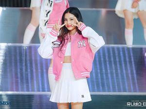Ini Vanesya, Calon Idol KPop asal Indonesia Bakal Debut di Girl Group NWH:I Ini Vanesya, Calon Idol KPop asal Indonesia Bakal Debut di Girl Group NWH:I