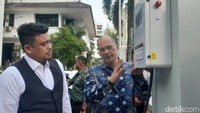 Bobby Resmikan Pengisian Daya Mobil Listrik di Balai Kota Medan