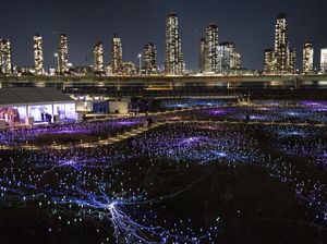 17 Ribu Lampu Sulap Tanah Lapang di New York Bak Negeri Dongeng