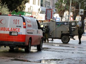 Astaga! Militer Israel Blokir Ambulans di Jenin