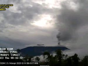 Gunung Marapi Masih Terus Erupsi, Pagi Tadi Tinggi Kolom Abu Capai 500 Meter