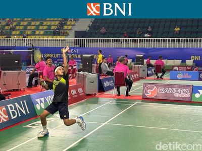 Foto: Serunya Partai Ahsan Vs Kafie dan Khoirul Vs Rafael