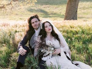 Foto Pernikahan Bintang Thor, Gaun Dijahit Suami & Digelar di Halaman Rumah