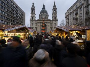 Kemeriahan Pasar Natal Paling Terkenal di Budapest