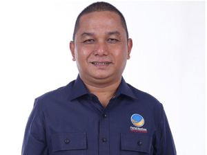 Timses Minta Persoalan Masinton Tarik Baju Waket DPRD Tak Dikaitkan ke Kedan Timses Minta Persoalan Masinton Tarik Baju Waket DPRD Tak Dikaitkan ke Kedan