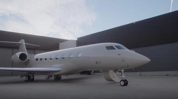 Mengintip Isi Jet Pribadi Kim Kardashian Senilai Rp 2,3 T