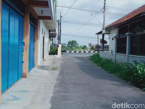 Rumah Terduga Teroris Klaten Digeledah, Flashdisk-Buku Rekening Disita