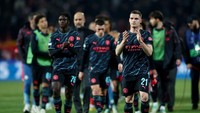 Manajer Man City Pep Guardiola menegaskan timnya tak pernah melepas pedal gas, sekalipun kelolosan sudah digenggam.  