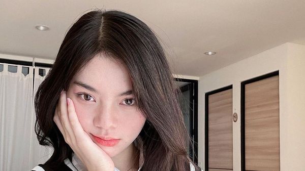 5 Pesona Niken Andalusia Jadi BA Tim Esports Usai Iseng Ngonten