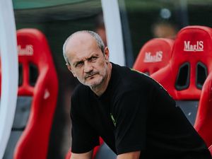 Risto Vidakovic: Persija Dalam Tekanan, PSS Wajib Manfaatkan Risto Vidakovic: Persija Dalam Tekanan, PSS Wajib Manfaatkan