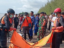 Jasad Remaja Hanyut di Sungai Singojuruh Ditemukan di Pantai Bomo Banyuwangi
