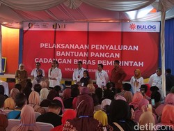 Jokowi Sebut Data Penerima Bantuan Pangan Bulog Ditambah 8 Persen