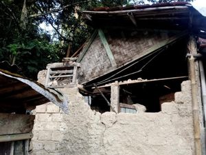 Fakta-fakta Gempa Terkini M 4,6 Sukabumi Picu Kerusakan 61 Rumah di Bogor Fakta-fakta Gempa Terkini M 4,6 Sukabumi Picu Kerusakan 61 Rumah di Bogor
