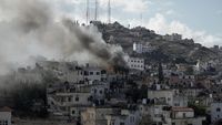 Selain Gaza, Tentara Israel Juga Gempur Tepi Barat