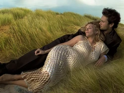 Sienna Miller Melahirkan Anak Kedua, Buah Cintanya dengan Kekasih Berondong