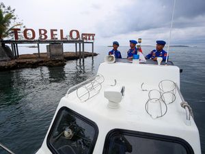 Menengok Peran Polair Jaga Konektivitas Antar Pulau di Timur RI Menengok Peran Polair Jaga Konektivitas Antar Pulau di Timur RI
