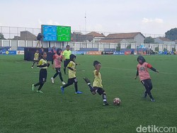 Uniknya Kompetisi Sepakbola di Kudus, Timnya Gabungan Anak Cowok-Cewek