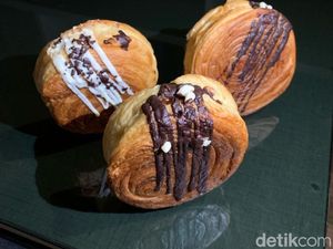 Tren Cromboloni hingga Mochi Dilirik Penjual Hampers Natal Tahun Ini