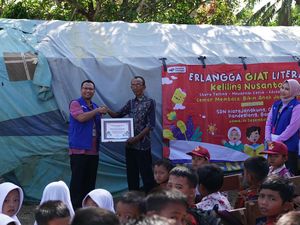 Erlangga Giat Literasi Sambangi SDN Kiarajangkung Banten Erlangga Giat Literasi Sambangi SDN Kiarajangkung Banten