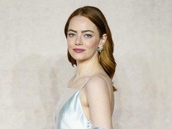 Emma Stone Mau Muntah karena Adegan Sulit di Film Poor Things