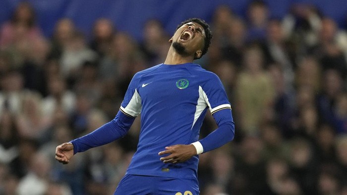 Ian Maatsen Chelsea's Ian Maatsen reacts during the English League Cup second round soccer match between Chelsea and AFC Wimbledon at Stamford Bridge stadium in London, Wednesday, Aug. 30, 2023. (AP Photo/Kin Cheung)