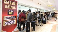 Kaesang Buka Job Fair di Mangga Dua, Pencari Kerja Antre Panjang