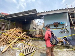 2 Pekerja Mati Tragis Saat Pabrik Kerupuk Cirebon Kebakaran
