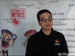 Bawaslu Benarkan RT dan Linmas di Bandar Lampung Bantu Pasang Banner Caleg