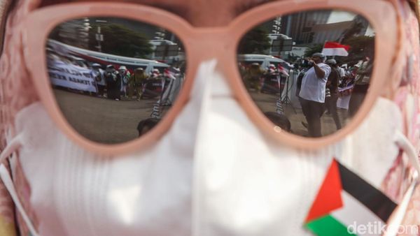 Momen IDI Gelar Aksi Solidaritas untuk Nakes di Gaza