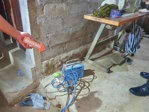 Pria di Karangasem Tewas Kesetrum Saat Mengelas Besi