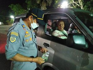 39 Travel Bodong Terjaring Razia di Gilimanuk Jelang Nataru