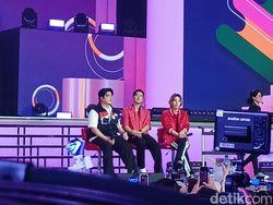 Ketika SUPER JUNIOR-L.S.S Cicipi Seblak dan Klepon di HUT Transmedia ke-22